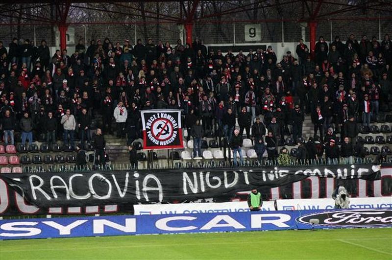 Cracovia surowo ukarana za zachowanie kibiców!